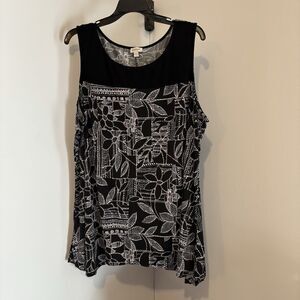 Avenue Woman Plus Size 22/24 Black White Blouse Floral Light Preowned Chest 48"